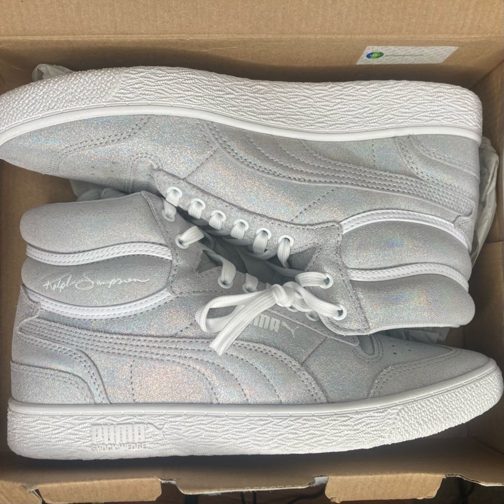 Puma sneakers|| silver sparkly